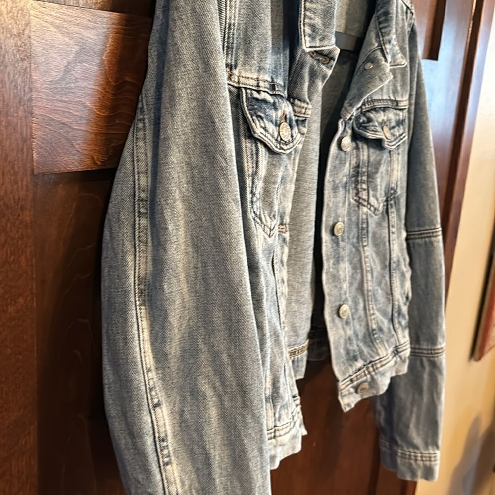 We the Free Rumors Denim Jacket- S=4-6 - Picture 5 of 10